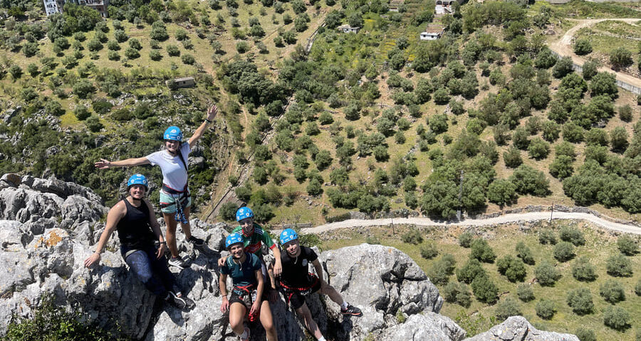Descubre actividades acuáticas y experiencias de aventura y bienestar en Cádiz para desconectar y reconectar contigo mismo en plena naturaleza.
