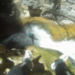 Descubre 10 consejos clave para practicar barranquismo de forma segura y disfrutar al máximo de esta actividad en la Sierra de Cádiz.