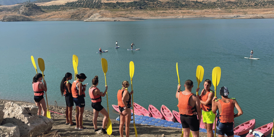 Organiza una experiencia de multiaventura inolvidable con estos consejos. Descubre las mejores actividades al aire libre y vive una aventura única en Cádiz.