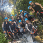 Descubre las mejores actividades de aventura para empresas y team building. Fortalece tu equipo con experiencias como barranquismo, vía ferrata y más.